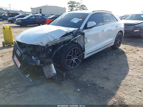 2020 AUDI Q8