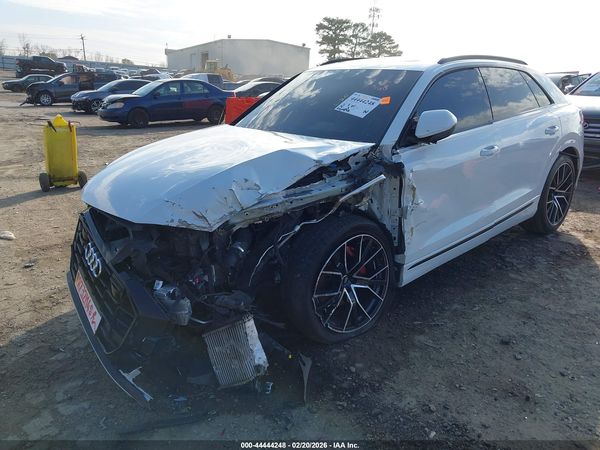 2020 AUDI Q8