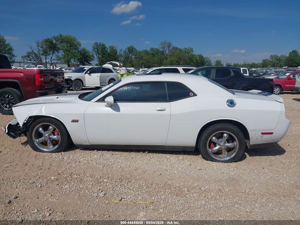 2014 DODGE CHALLENGER SRT8
