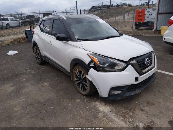 2019 NISSAN KICKS SR
