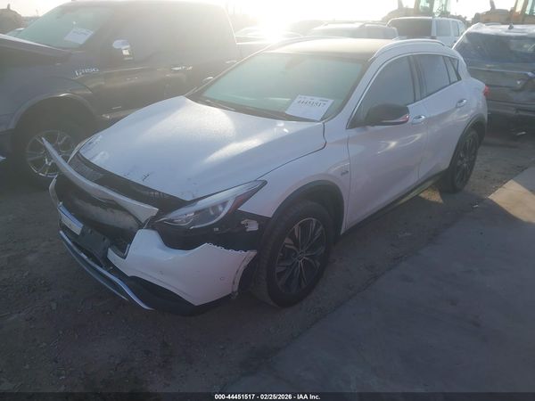 2017 INFINITI QX30 PREMIUM