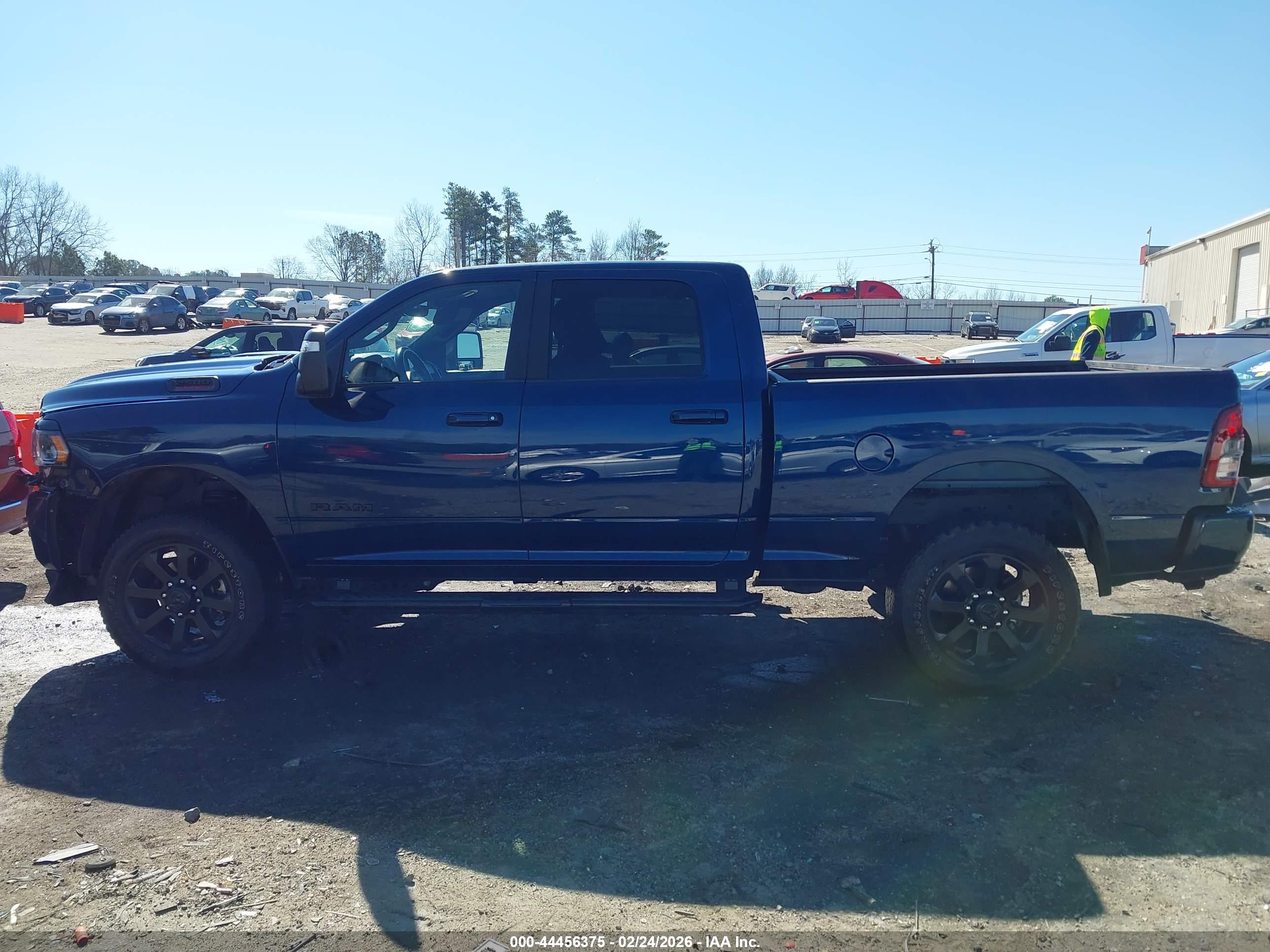 2024 RAM 2500 BIG HORN  4X4 6'4 BOX