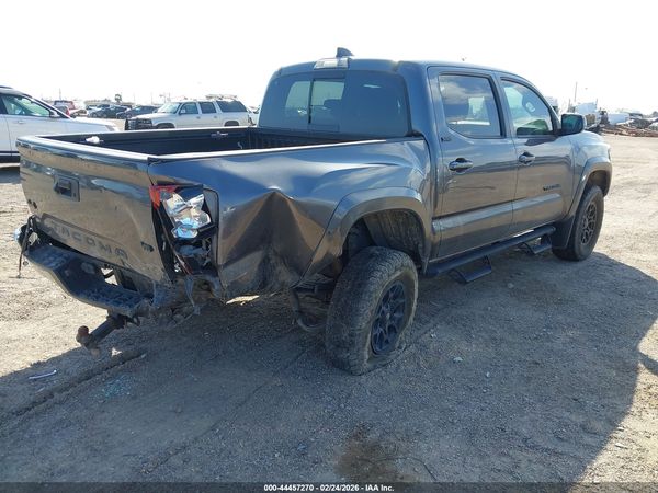 2022 TOYOTA TACOMA SR5 V6