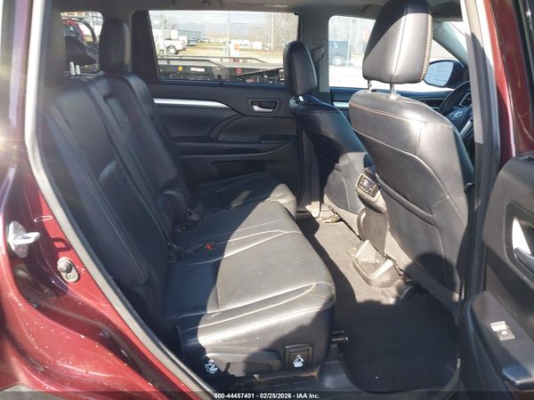 2018 TOYOTA HIGHLANDER XLE