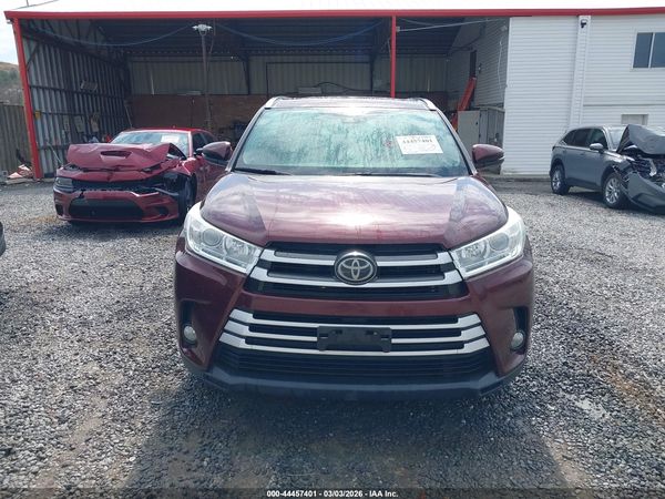 2018 TOYOTA HIGHLANDER XLE