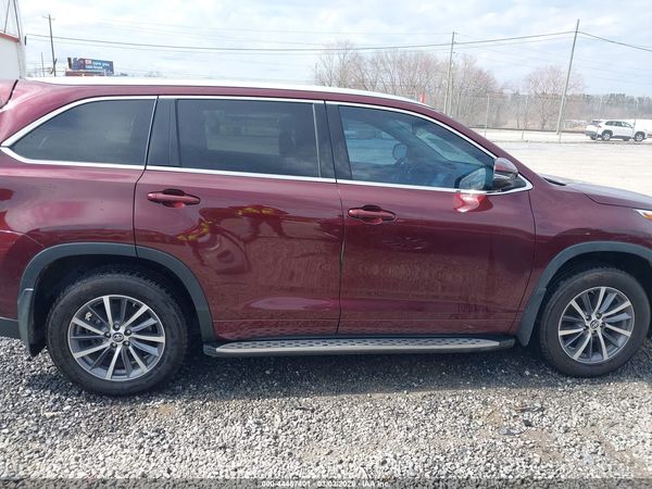 2018 TOYOTA HIGHLANDER XLE