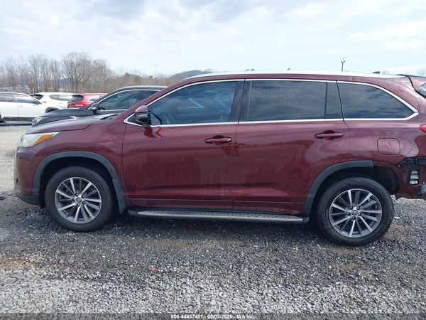 2018 TOYOTA HIGHLANDER XLE