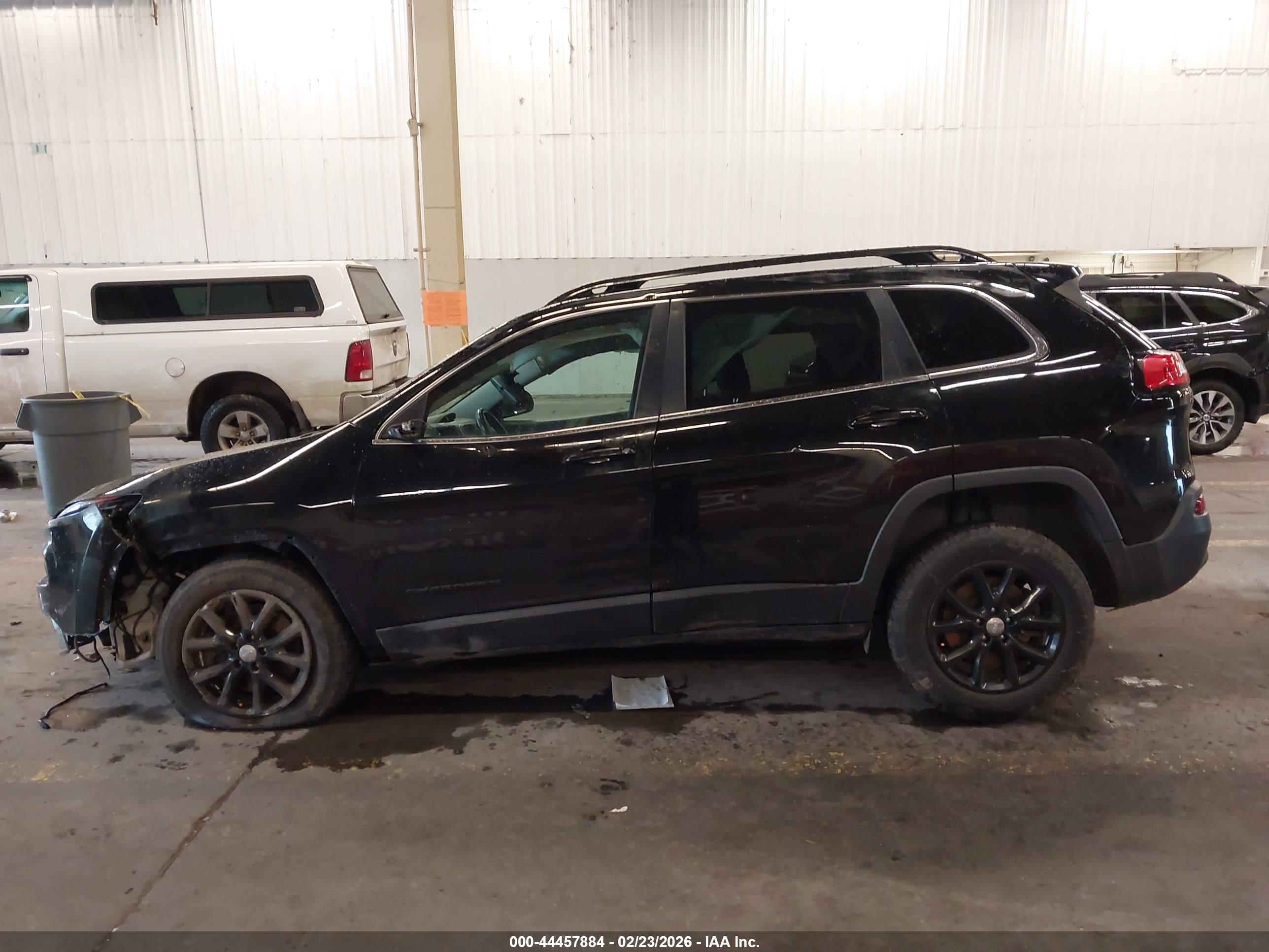 2017 JEEP CHEROKEE LATITUDE 4X4
