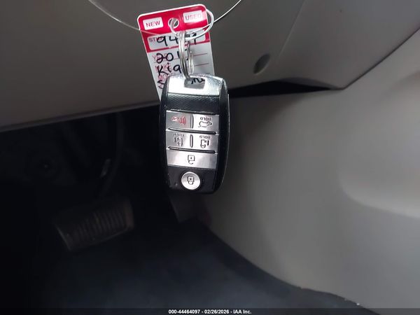 2017 KIA SEDONA EX