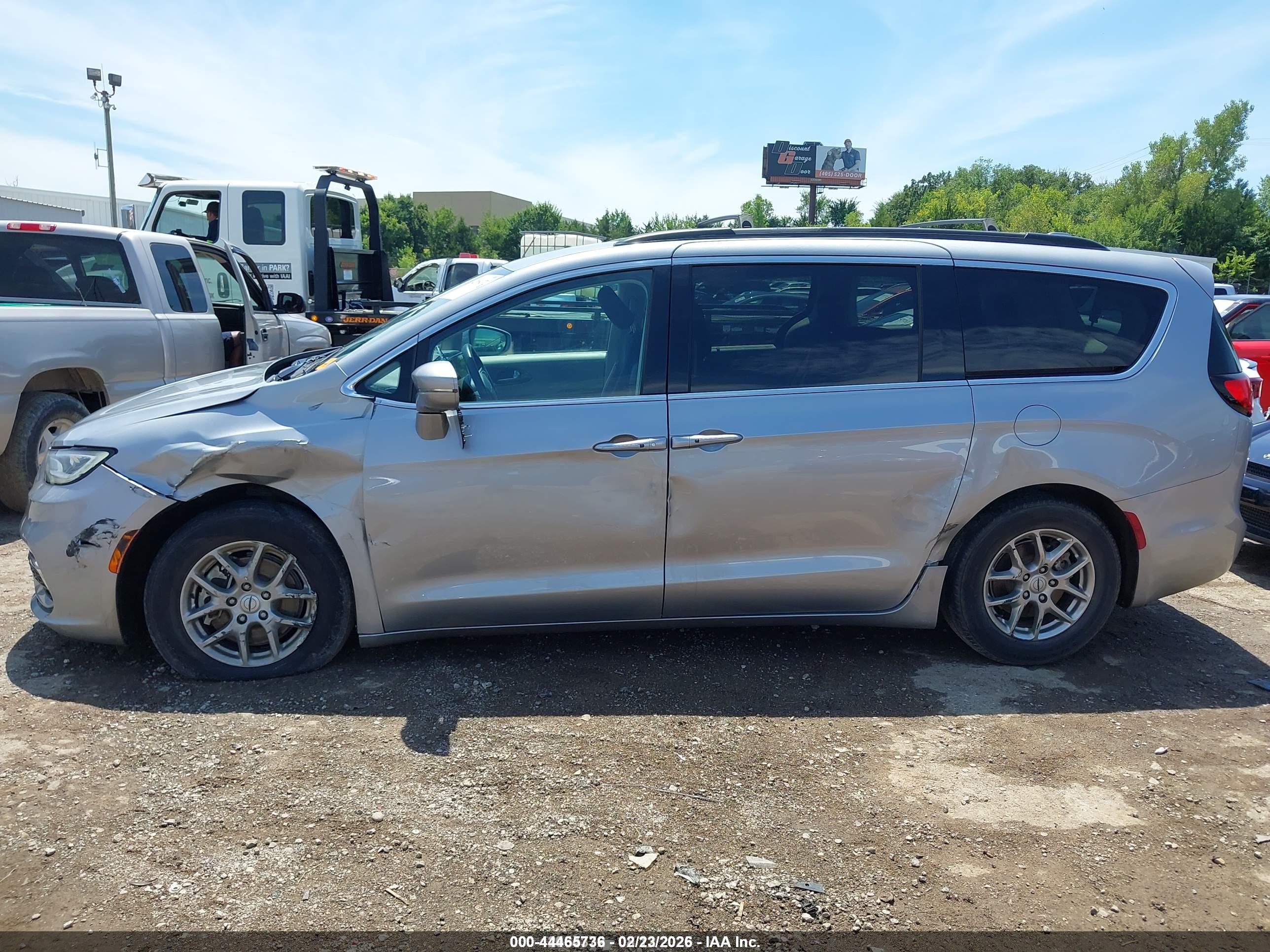 2021 CHRYSLER PACIFICA TOURING
