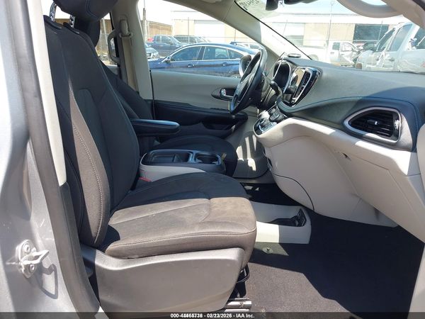 2021 CHRYSLER PACIFICA TOURING