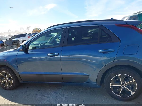 2024 KIA NIRO EX