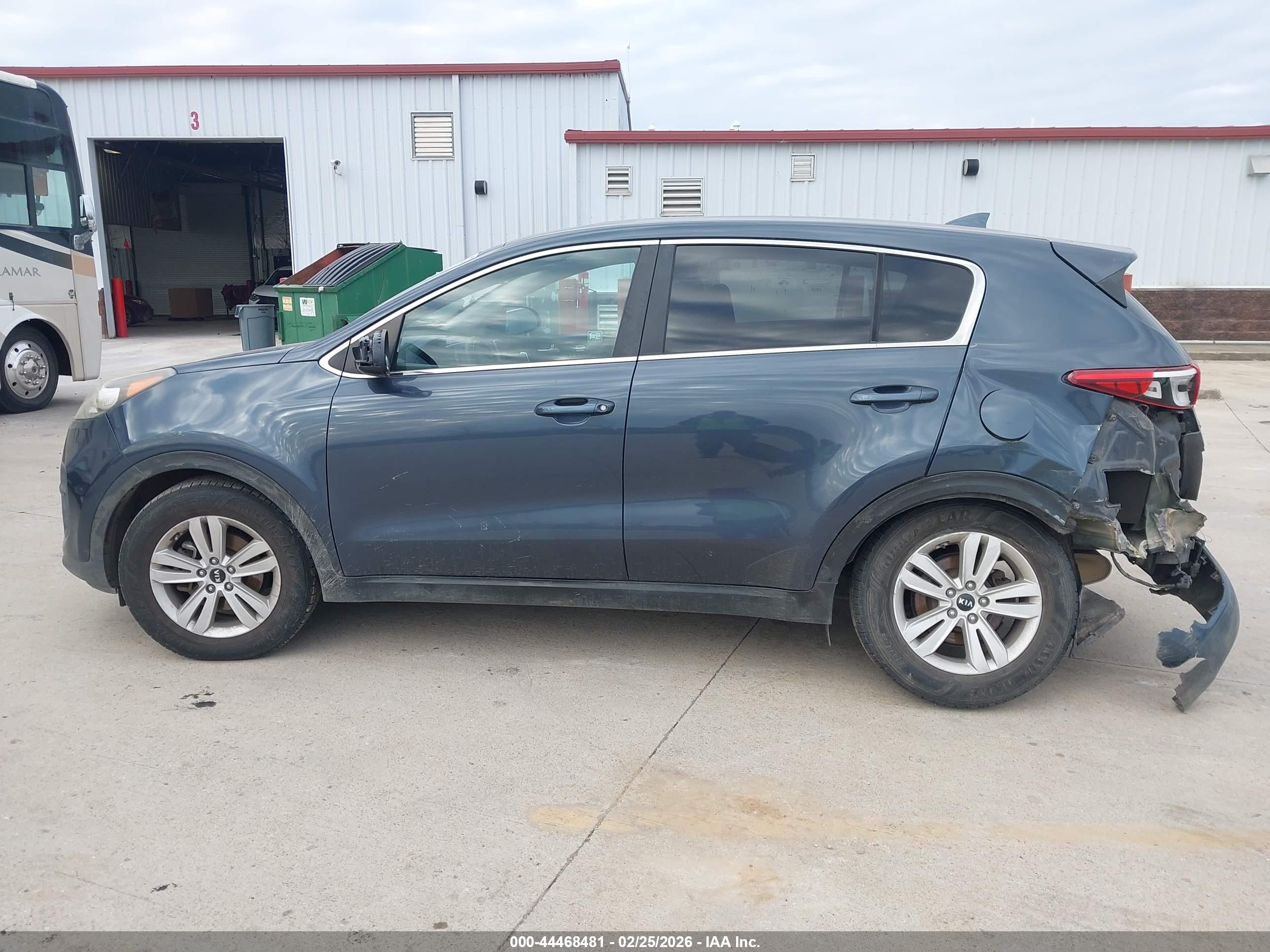 2017 KIA SPORTAGE LX