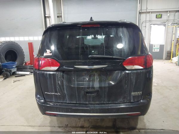 2017 CHRYSLER PACIFICA TOURING-L — I119