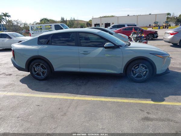 2025 KIA K4 LXS