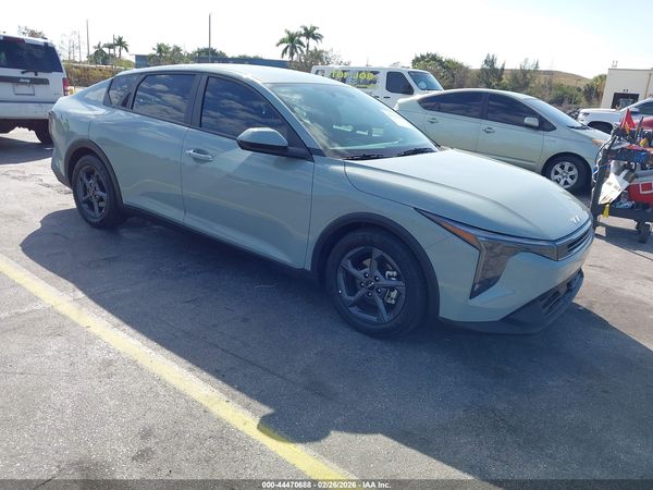 2025 KIA K4 LXS