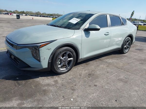 2025 KIA K4 LXS
