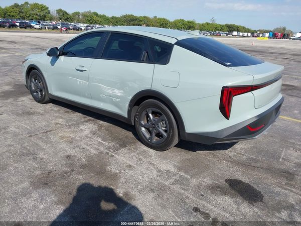 2025 KIA K4 LXS