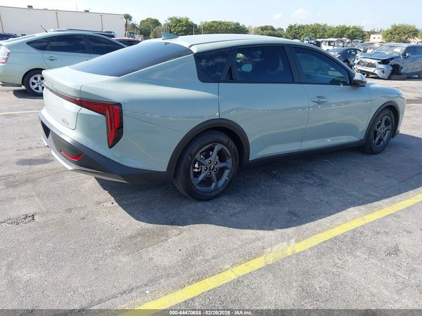 2025 KIA K4 LXS