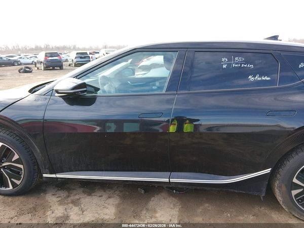 2024 KIA EV6 WIND