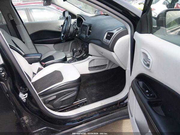 2018 JEEP COMPASS SUN AND WHEEL FWD