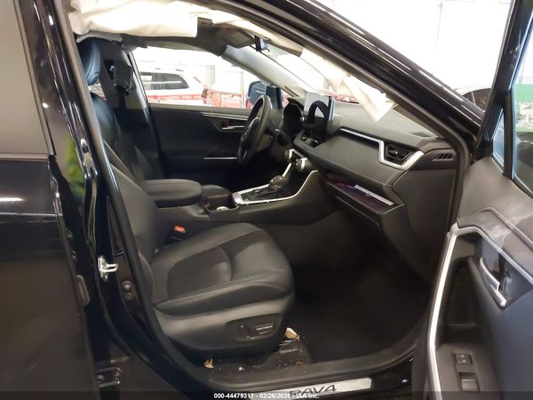 2025 TOYOTA RAV4 LIMITED