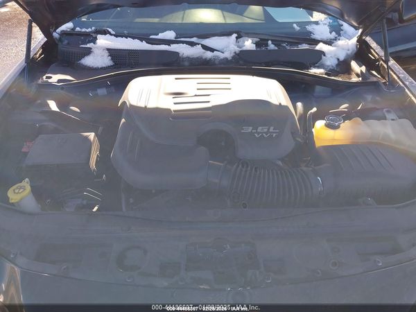 2017 CHRYSLER 300 300S AWD — I10