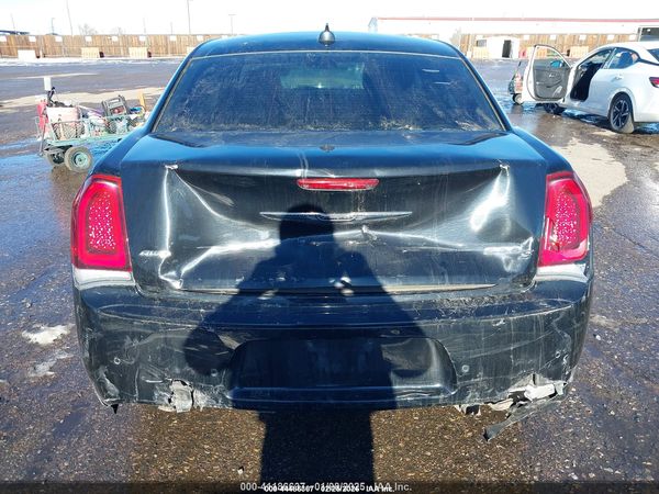 2017 CHRYSLER 300 300S AWD — I119