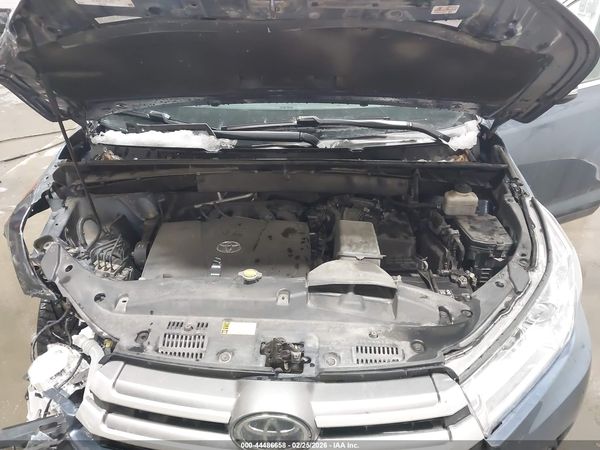2017 TOYOTA HIGHLANDER XLE