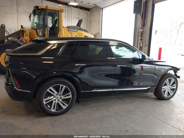 2024 CADILLAC LYRIQ TECH W/1SA