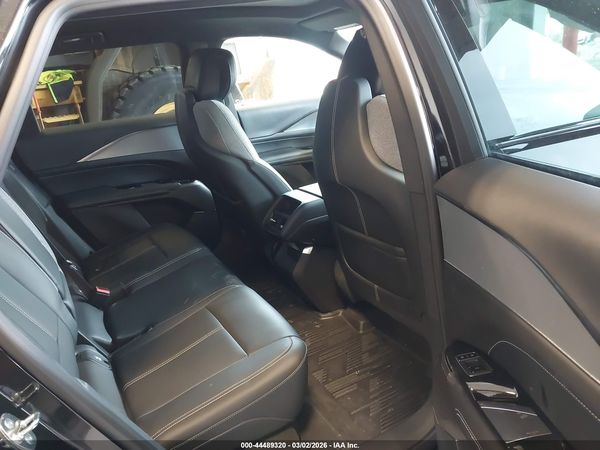 2024 CADILLAC LYRIQ TECH W/1SA