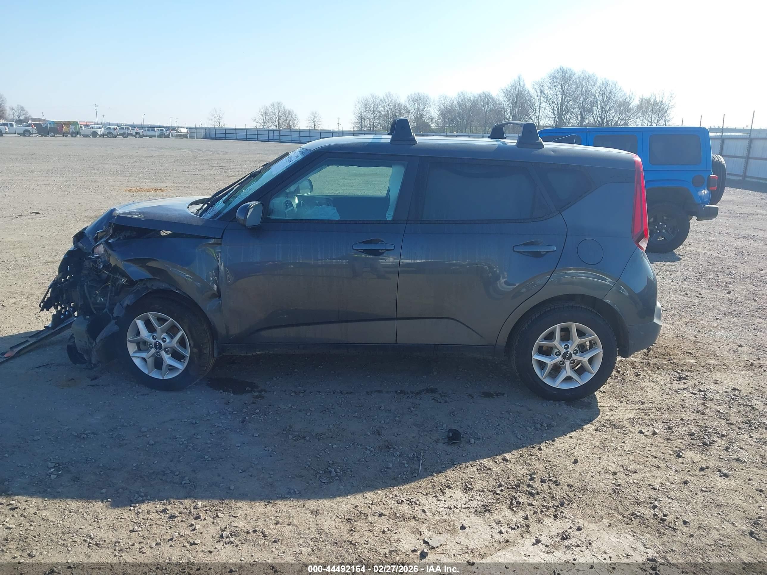 2022 KIA SOUL LX
