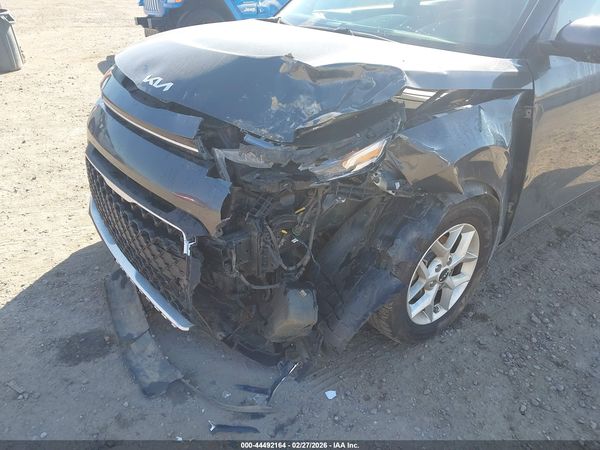2022 KIA SOUL LX