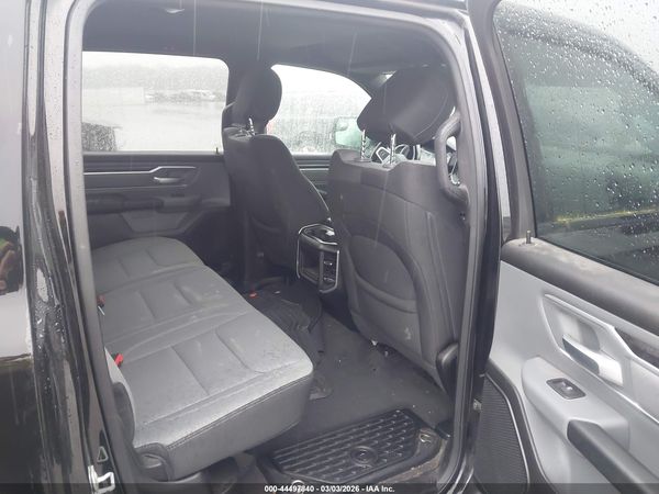 2022 RAM 1500 BIG HORN  4X4 5'7 BOX