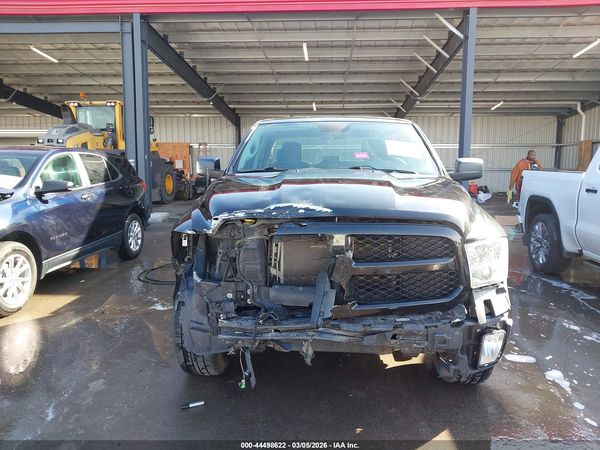 2018 RAM 1500 EXPRESS  4X4 6'4 BOX