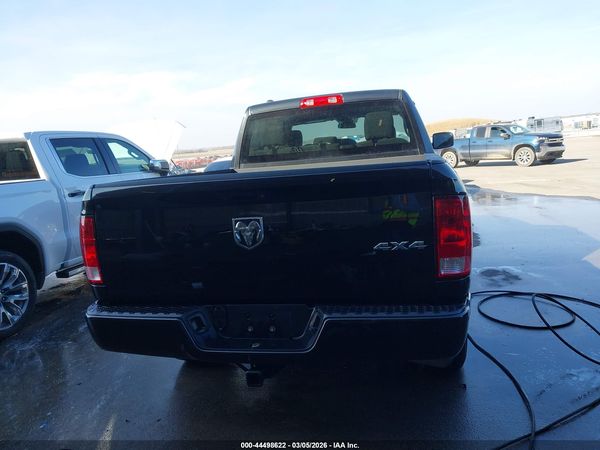 2018 RAM 1500 EXPRESS  4X4 6'4 BOX