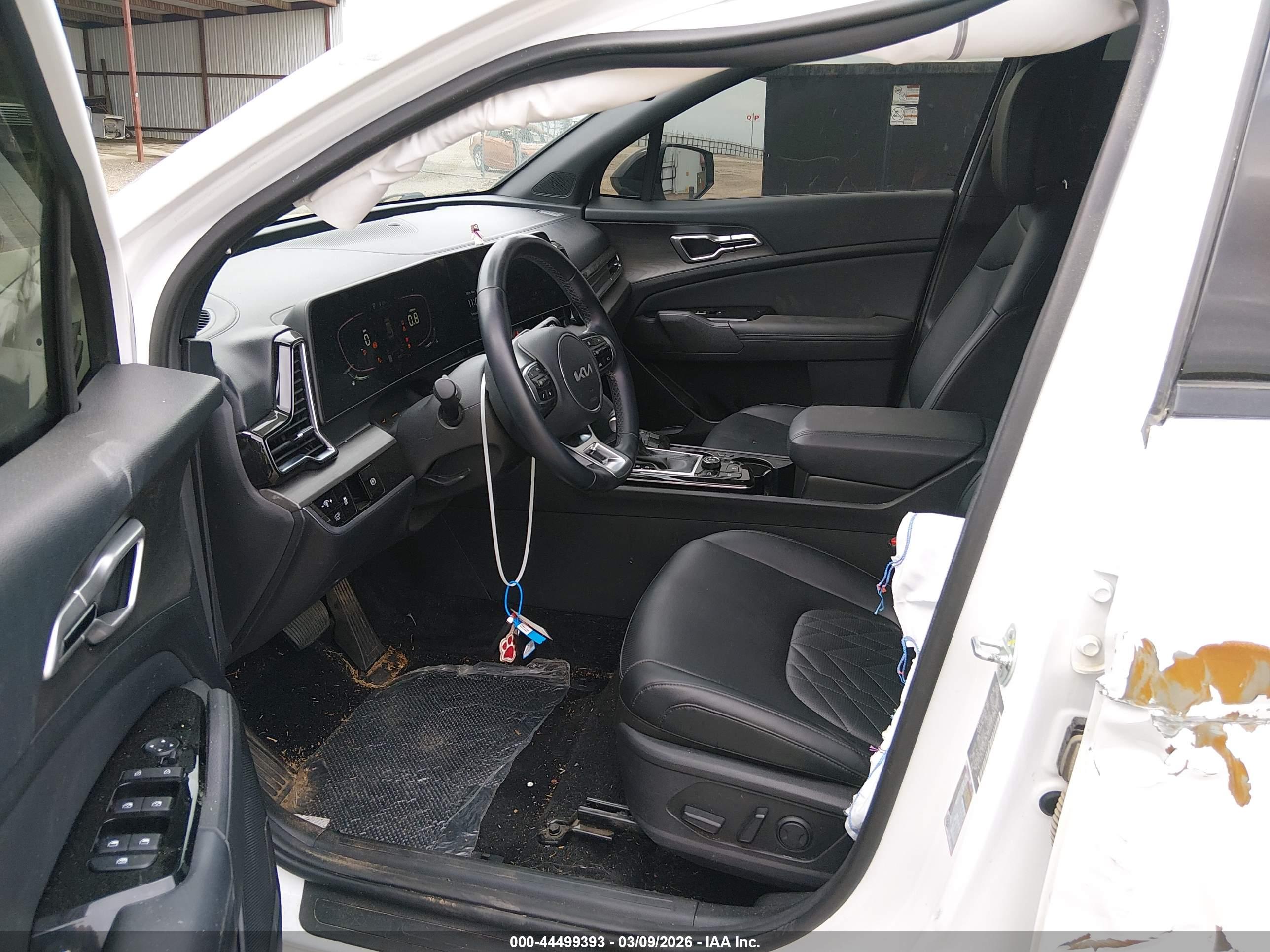 2023 KIA SPORTAGE X-LINE