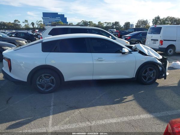 2025 KIA K4 LXS
