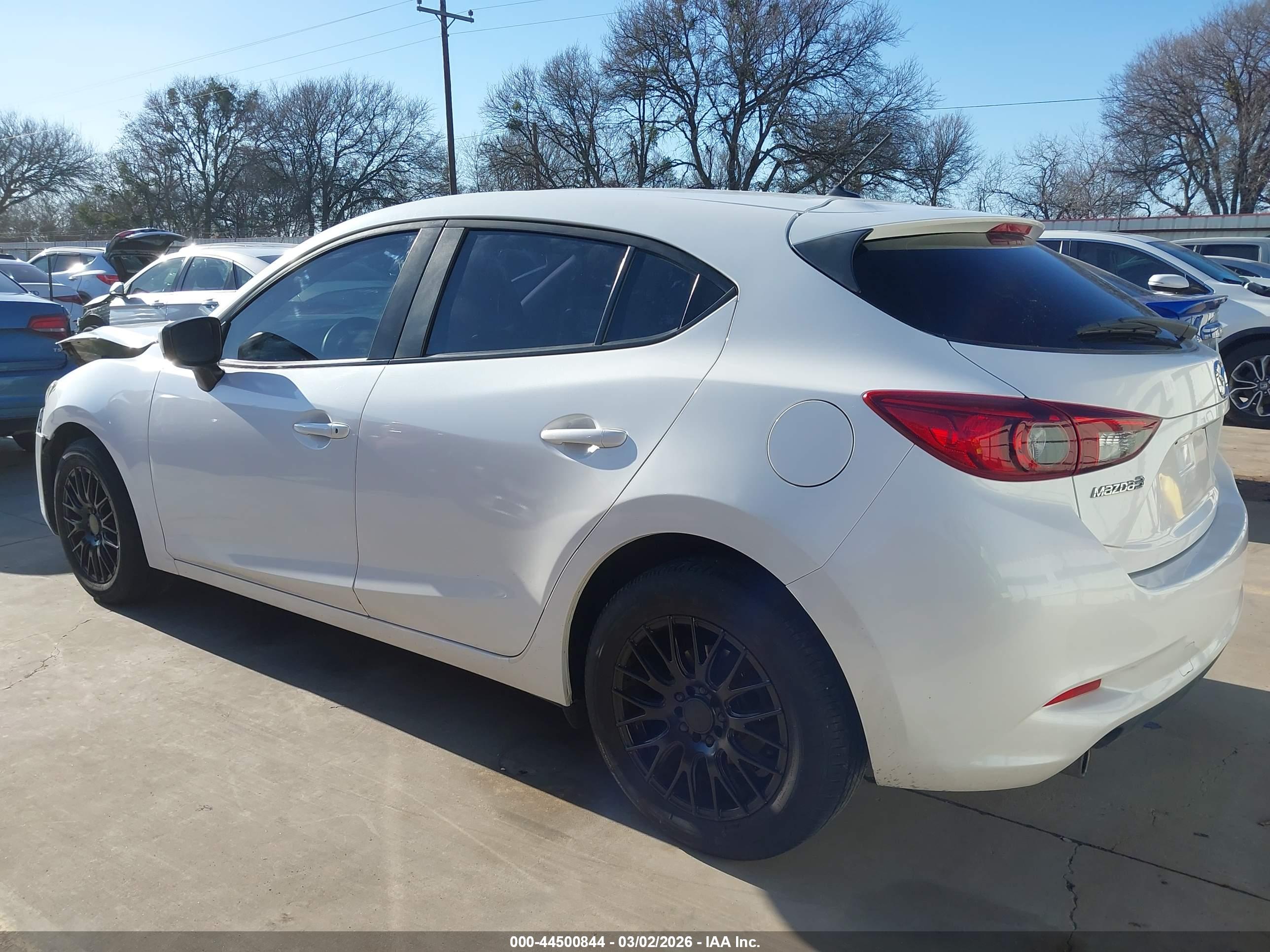 2017 MAZDA MAZDA3 SPORT