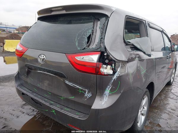 2015 TOYOTA SIENNA L 7 PASSENGER