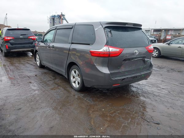 2015 TOYOTA SIENNA L 7 PASSENGER