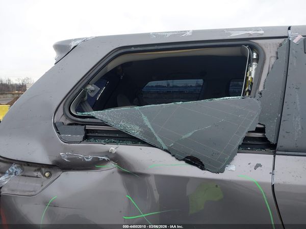 2015 TOYOTA SIENNA L 7 PASSENGER