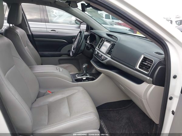 2018 TOYOTA HIGHLANDER LIMITED