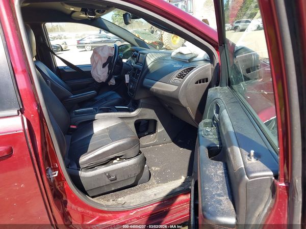 2018 DODGE GRAND CARAVAN GT — I5