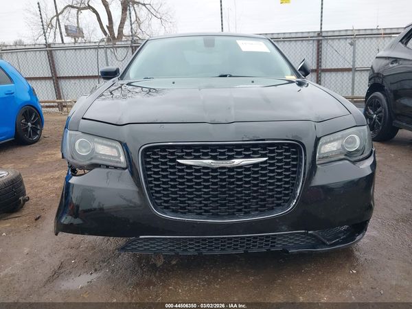 2018 CHRYSLER 300 TOURING — I115