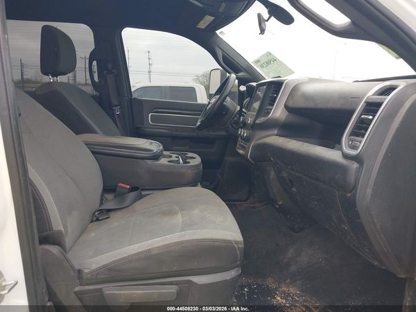 2022 RAM 2500 BIG HORN  4X4 6'4 BOX
