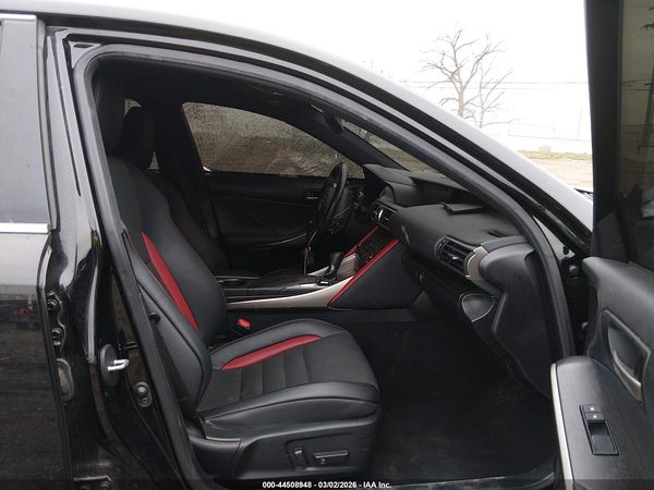 2019 LEXUS IS 300