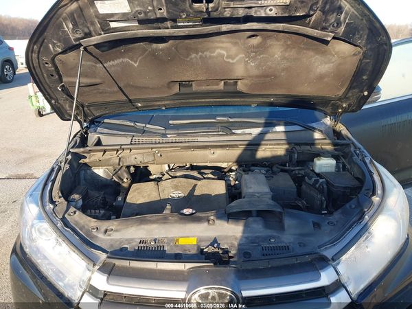 2018 TOYOTA HIGHLANDER XLE