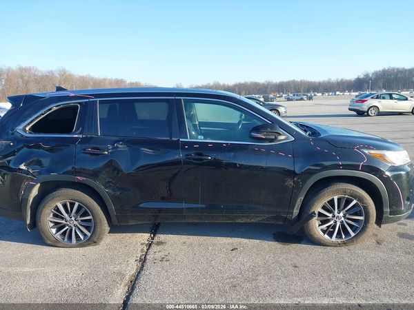 2018 TOYOTA HIGHLANDER XLE