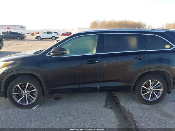 2018 TOYOTA HIGHLANDER XLE